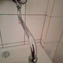 1000048072