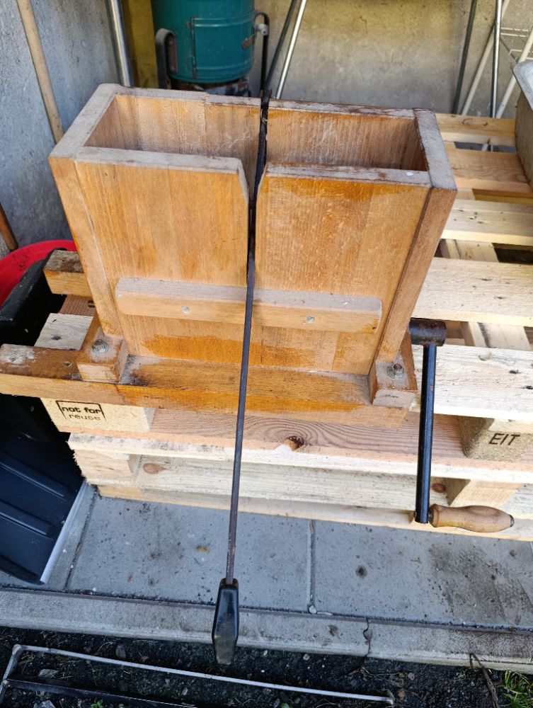 1000002418 1000002418