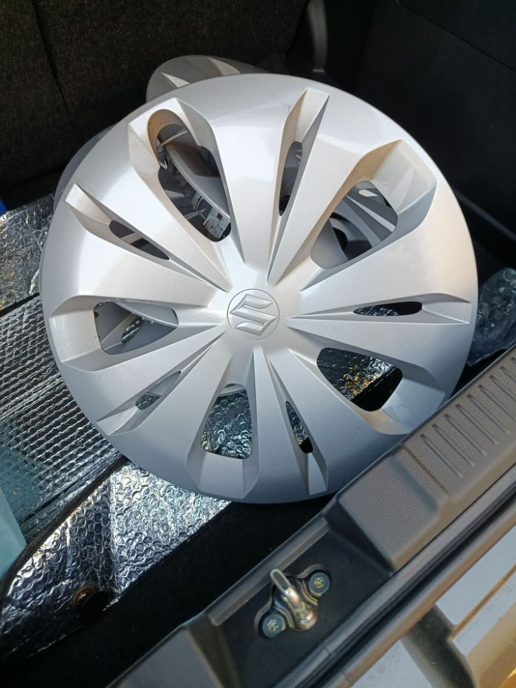 1000042589 1000042589