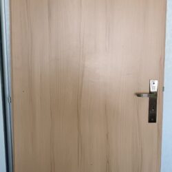 1000027777